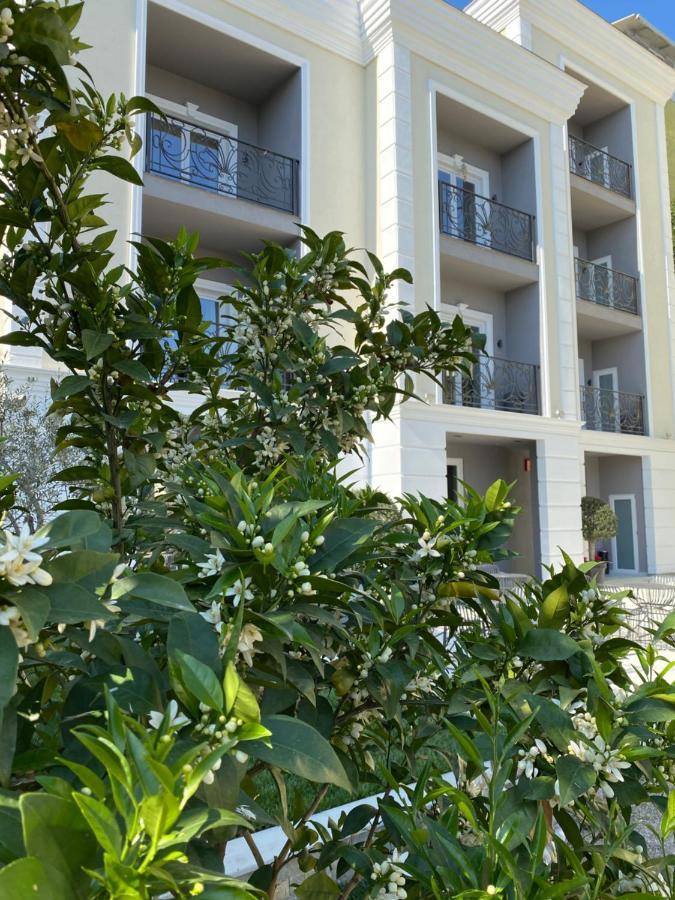 Venis Hotel Tiranë Luaran gambar